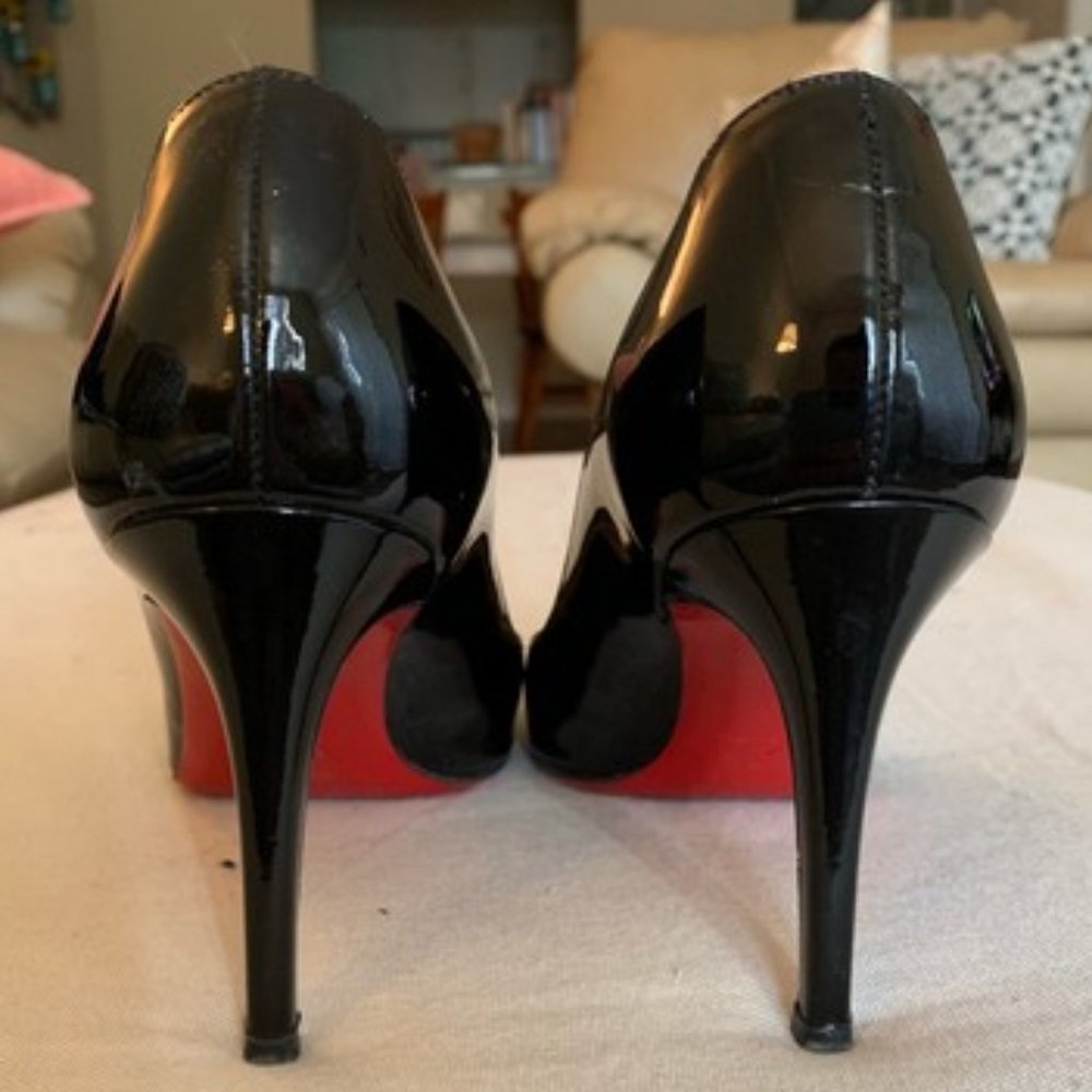 Christian Louboutin Patent Black Simple Pumps